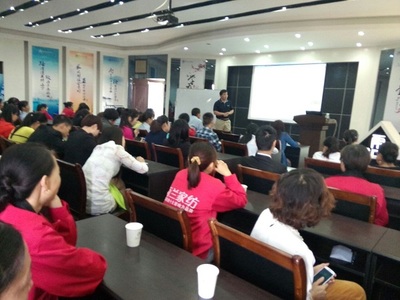 雨蘭新員工全面培訓(xùn)啟動(dòng)，系統(tǒng)化賦能提升個(gè)人綜合素質(zhì)